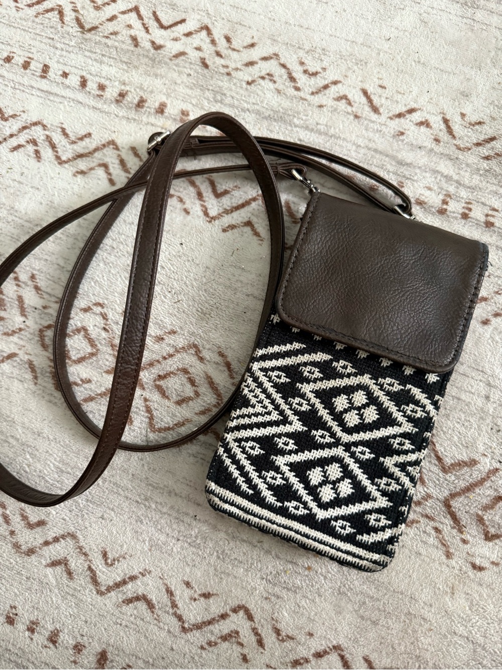 thirty-one Black & Cream Woven Crossbody with Brown Leather Trim